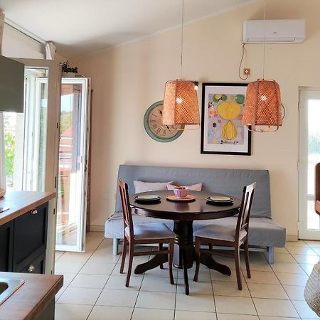 Apartment For Two 200M From The Beach Pula Exterior foto